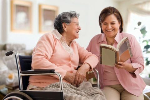 Dịch vụ chăm sóc người cao tuổi tại gia