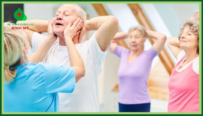 Nguyên tắc và mục tiêu chăm sóc người cao tuổi phục hồi chức năng