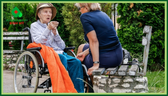 Những đối tượng cần sử dụng dịch vụ chăm sóc người già