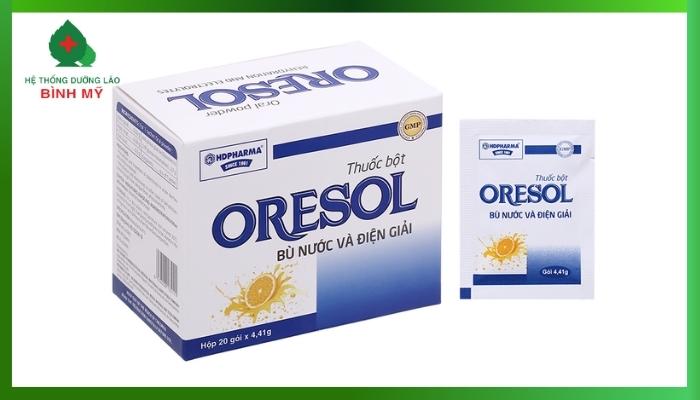 Uống nhiều nước hoặc oresol