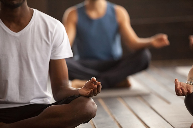 Thiền định trước khi đi ngủ giúp thư giãn tinh thần và cơ thể