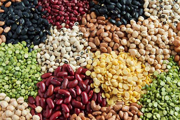 Đậu lăng, đậu đen, và đậu xanh là những nguồn cung cấp chất xơ và protein tuyệt vời