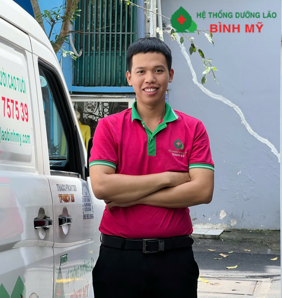 Anh Trường Giang tài xế tại Hệ thống Dưỡng lão Bình Mỹ