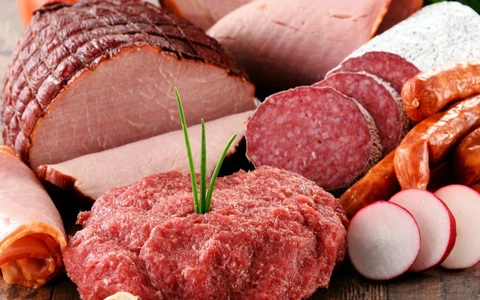 Thịt đỏ là món ngon nhưng không tốt cho xương khớp