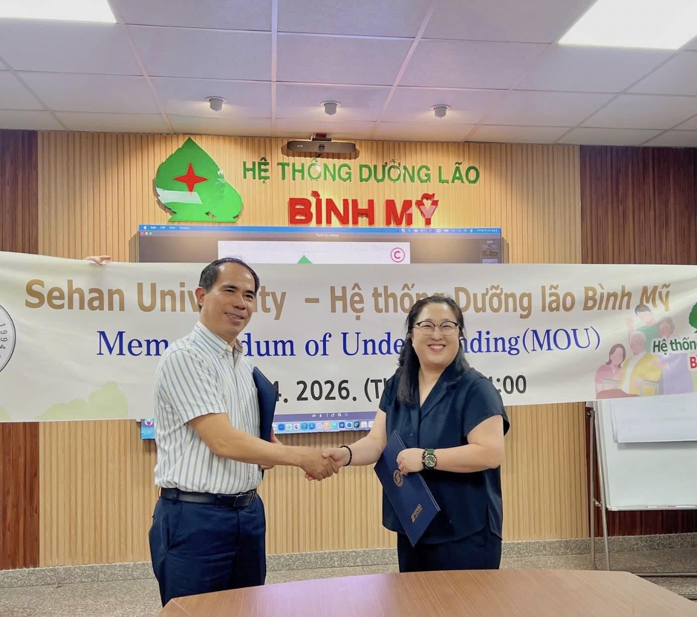 hợp tác Hàn việt chăm sóc người cao tuổi